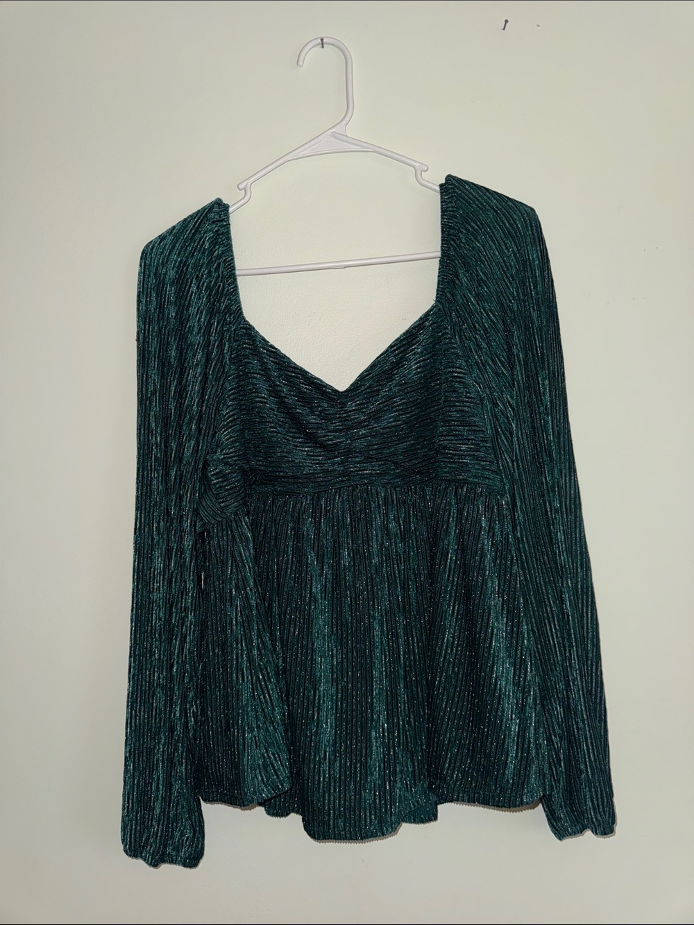 Women’s Emerald Shimmer Long Sleeve Peplum Top